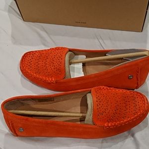 Spring Cleaning! NIB UGG red orange suede flat